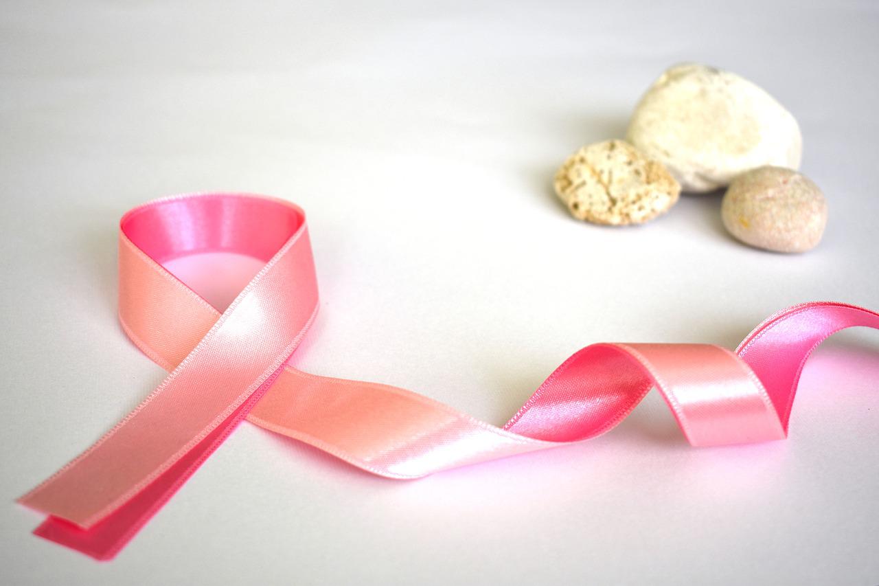 Rak piersi - różowa wstążka